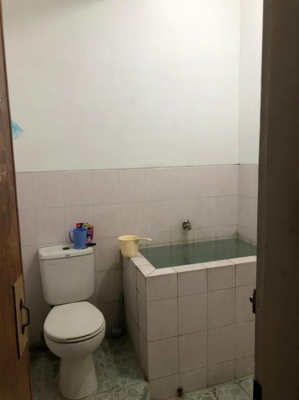 OYO 90482 Rumah Oma Syariah Kupang  Bagian luar foto