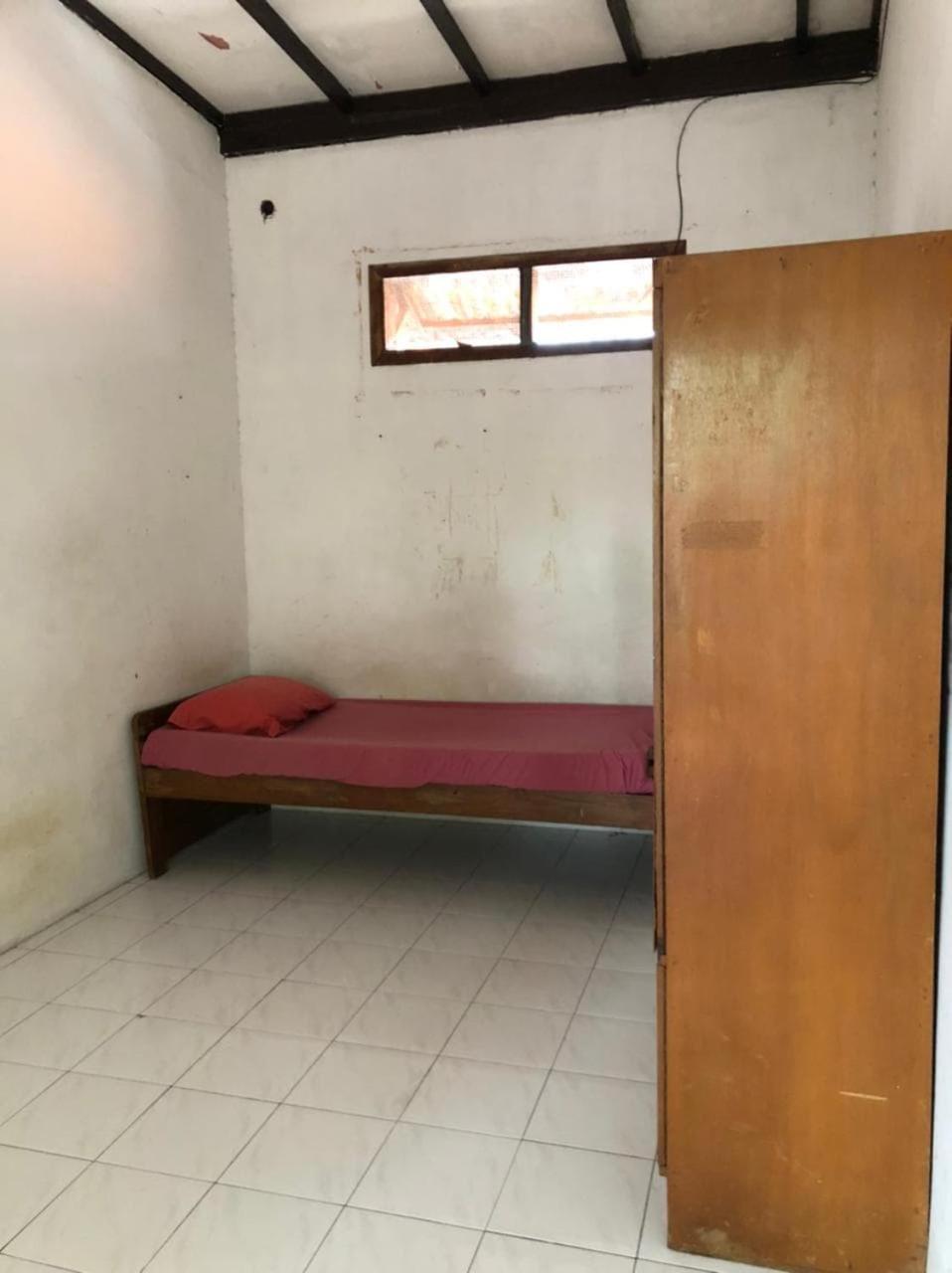 OYO 90482 Rumah Oma Syariah Kupang  Bagian luar foto